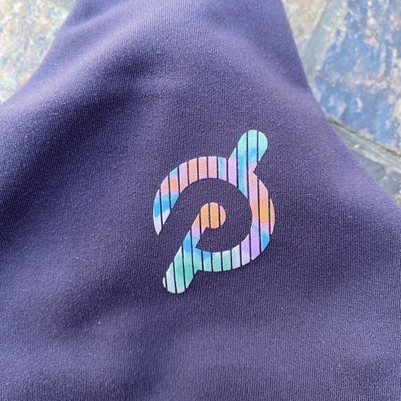 2 Peloton Advance sports bra Small worn once - Picture 8 of 16